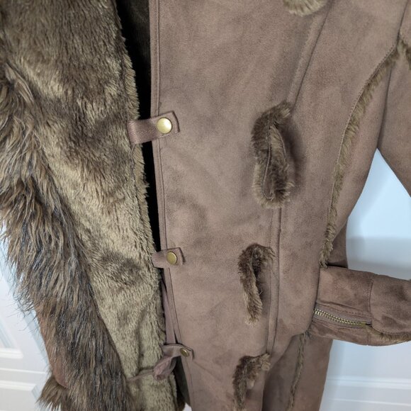 Vintage 70s Brown Boho Faux Suede Shearling Coat | Women's Medium - Picture 5 of 10